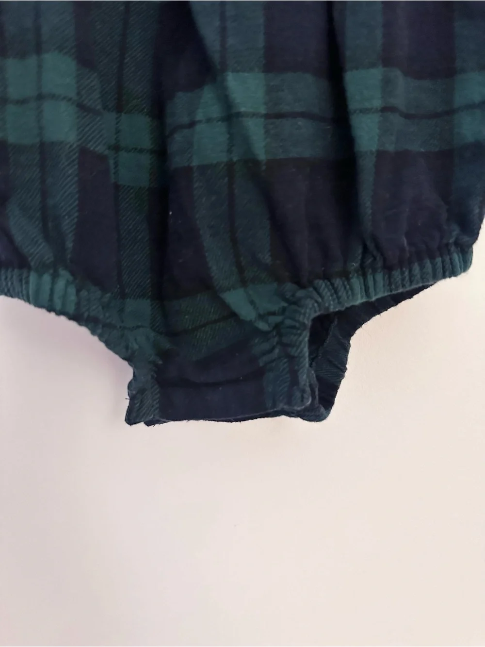 Old Navy Baby Girl Green & Dark Navy Plaid Ruffle-Trim Romper Size 12-18 Months